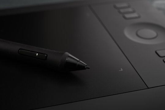 black professional graphic tablet
