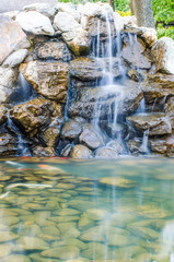 Obraz na płótnie Canvas Waterfall in the park