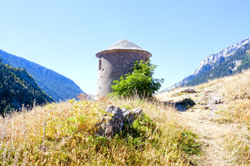 Fototapeta premium shelter for the spanish civil war in the middle of the mountains
