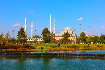 şehir ve camii