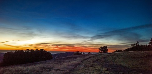 Fototapeta na wymiar Costal ridge sunset