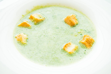 Green spinach cream soup