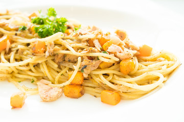 Tuna spaghetti