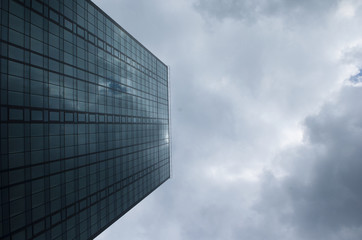 Fototapeta na wymiar Corporate glass skyscraper 