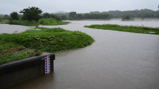 大雨で氾濫した常呂川