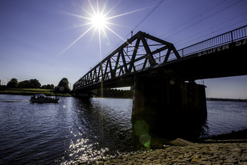 Brücke über die Weser in Bremen