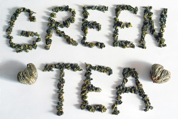 Надпись из зеленого чая