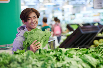 Obraz premium Buying greens