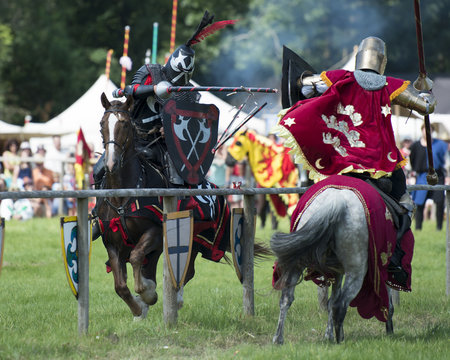 「Joust」の画像 - 13,023 件の Stock 写真、ベクターおよびビデオ | Adobe Stock