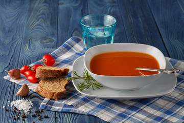 Homemade Autumn Butternut Squash Soup with Bread