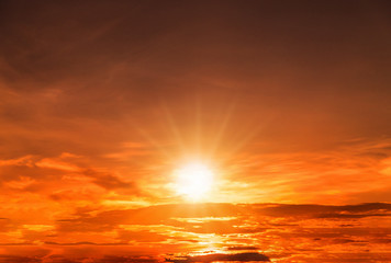 Fototapeta premium Fiery orange sunset sky