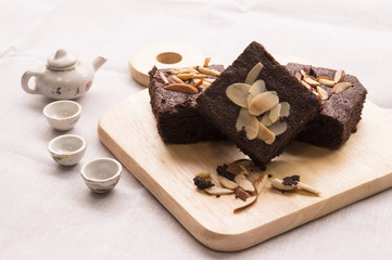 Brownies with almond