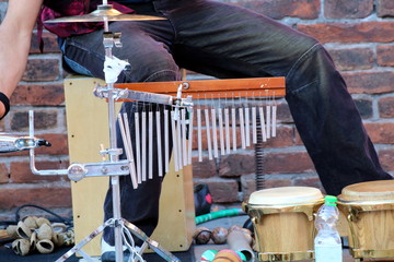 Music in the street, artists and musicians united in the love of the show. 
