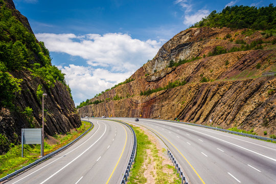 View of I-68 from a pedestrian bridge at Sideling Hill, Maryland