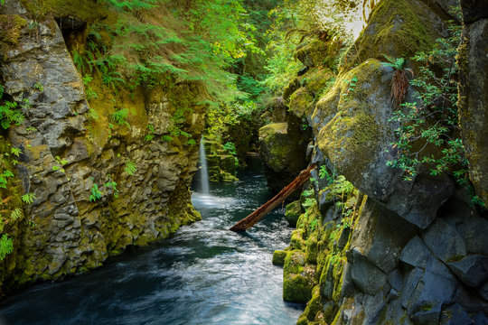 Klamath Waterfall