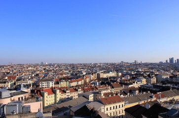 Fototapeta na wymiar Blick über Wien vom Flakturm in Mariahilf Richtung Südost. Aufnahme März 2012.