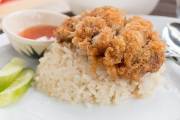 Hainanese fried chicken rice