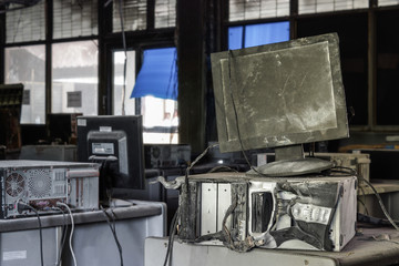 Personal computer burnt due to electricity short circuit - Threat to computer hardware concept