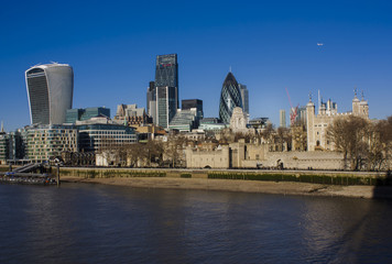 Fototapeta na wymiar View of London over the Tower Bridge