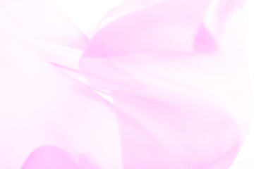 風で揺れる薄い布