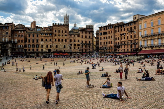 Siena, Piazza Del Campo