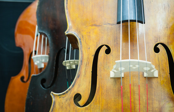 Three double bass detail aligned