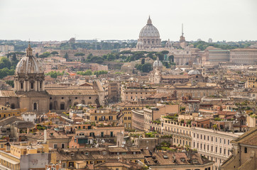 Fototapeta na wymiar Rome is a city full of many beautiful and historical buildings and architectural detail