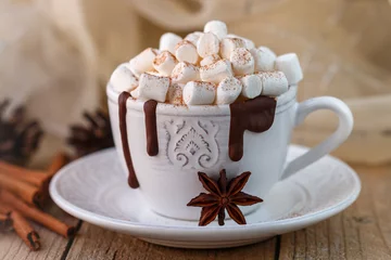 Stickers pour porte Chocolat A Cup of hot chocolate with marshmallows and cinnamon