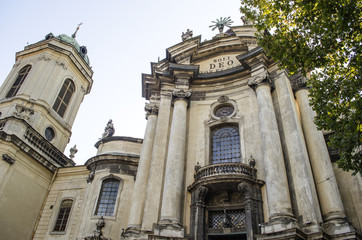 Fototapeta na wymiar architectural fragments of Dominican cathedral, Lviv Ukraine