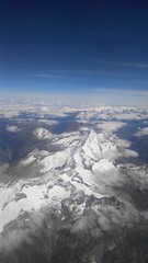 Montagne innevate dall'alto