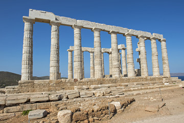 Fototapeta premium Poseidontempel am Kap Sounion, südöstlich von Athen, Griechenland