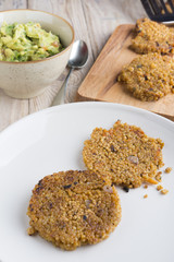 Burguers of Quinoa with Guacamole