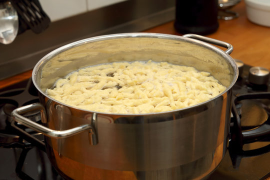 Handgemachte Spaetzle