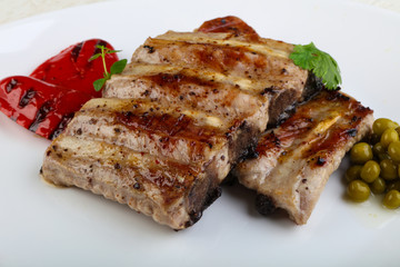 Grilled pork ribs