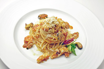 Spaghetti seafood Amatriciana