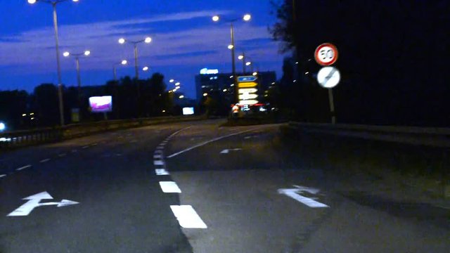 &Uuml;ber Halles Hochstra&szlig;e mit nervenraubender Baustelle