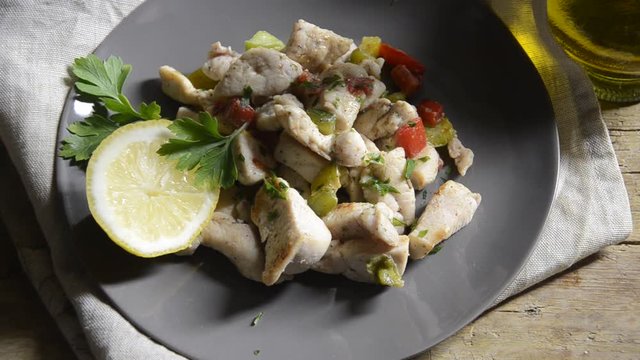 Gallus gallus domesticus Hoender Pollo Chicken Poule Haushuhn K&uuml;che Straccetti H&oslash;ns G&agrave; di Pula shpend Kura Kuzhin&euml; domowa Coq Cuisine Cucina Găină Cocina ẩm thực Kombuis de