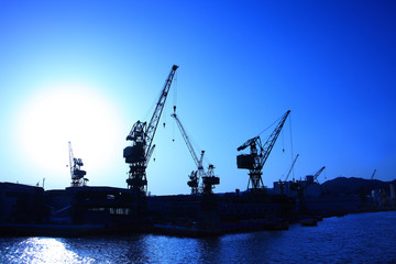 Fototapeta premium 神戸港のクレーン