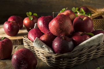 Raw Organic Red Delicious Apples