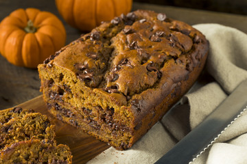 Homemade Chocolate Chip Pumpkin Bread