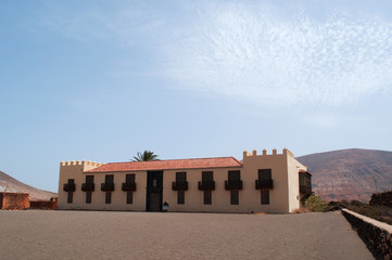 Fuerteventura, Isole Canarie: vista della Casa dei Colonnelli, costruita nel secolo XVII a La Oliva come residenza dei Colonnelli che dominarono l'isola, il 2 settembre 2016