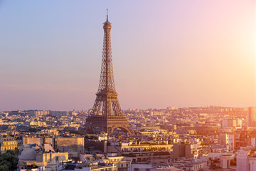 Fototapeta premium Eiffel tower view from the arc de triomphe in Paris, France