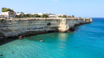 Obraz premium scogliera a Torre dell'Orso - Salento, Puglia