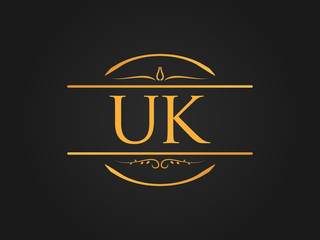 Luxurious Circle Ornament