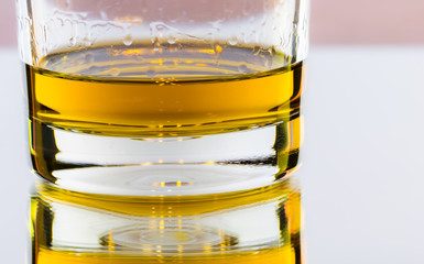 Alkohol in einem Glas
