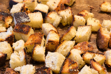 Bread croutons