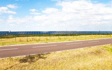 Solaranlage auf einem Feld