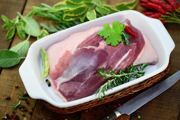 Braten Weihnachten Kräuter