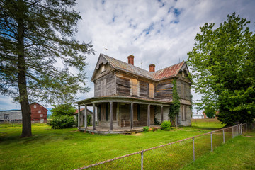 Abandoned house in Elkton, in the Shenandoah Valley of Virginia.
