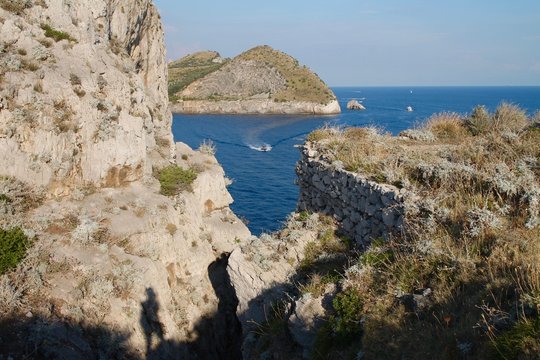 Punta Campanella in Penisola Sorrentina - Costiera Amalfitana